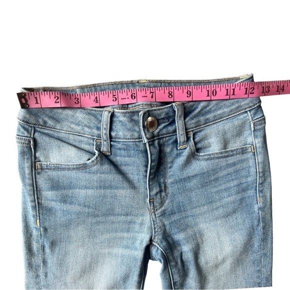 American Eagle Women’s Super Super Stretch Light Wash Skinny Jeans, Size 0 - Picture 8 of 10